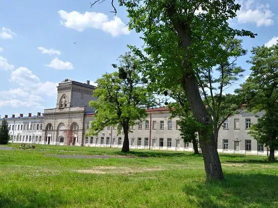 Nowy Dwór Mazowiecki, Okunin