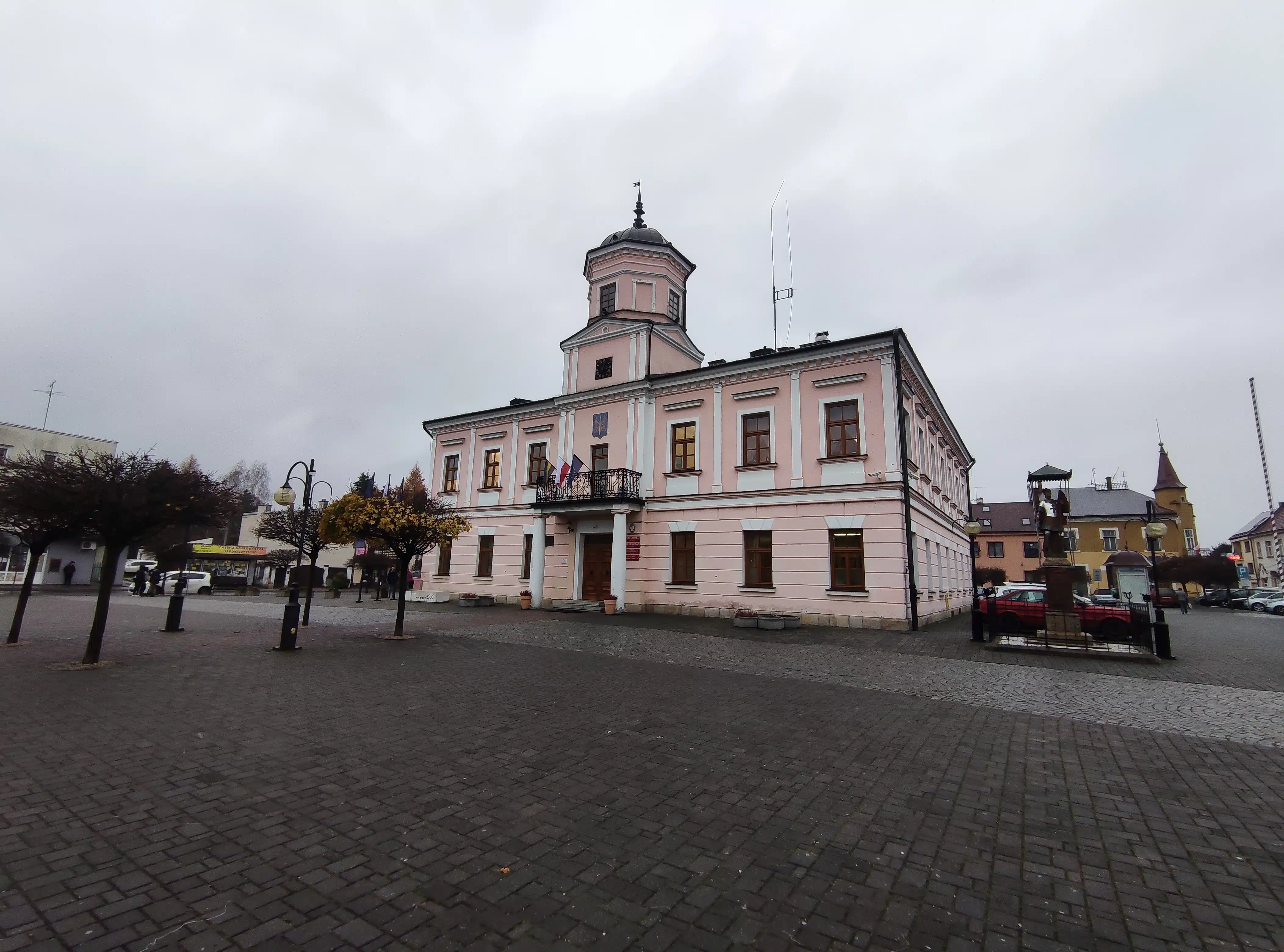 Tuchów, Urząd Miejski