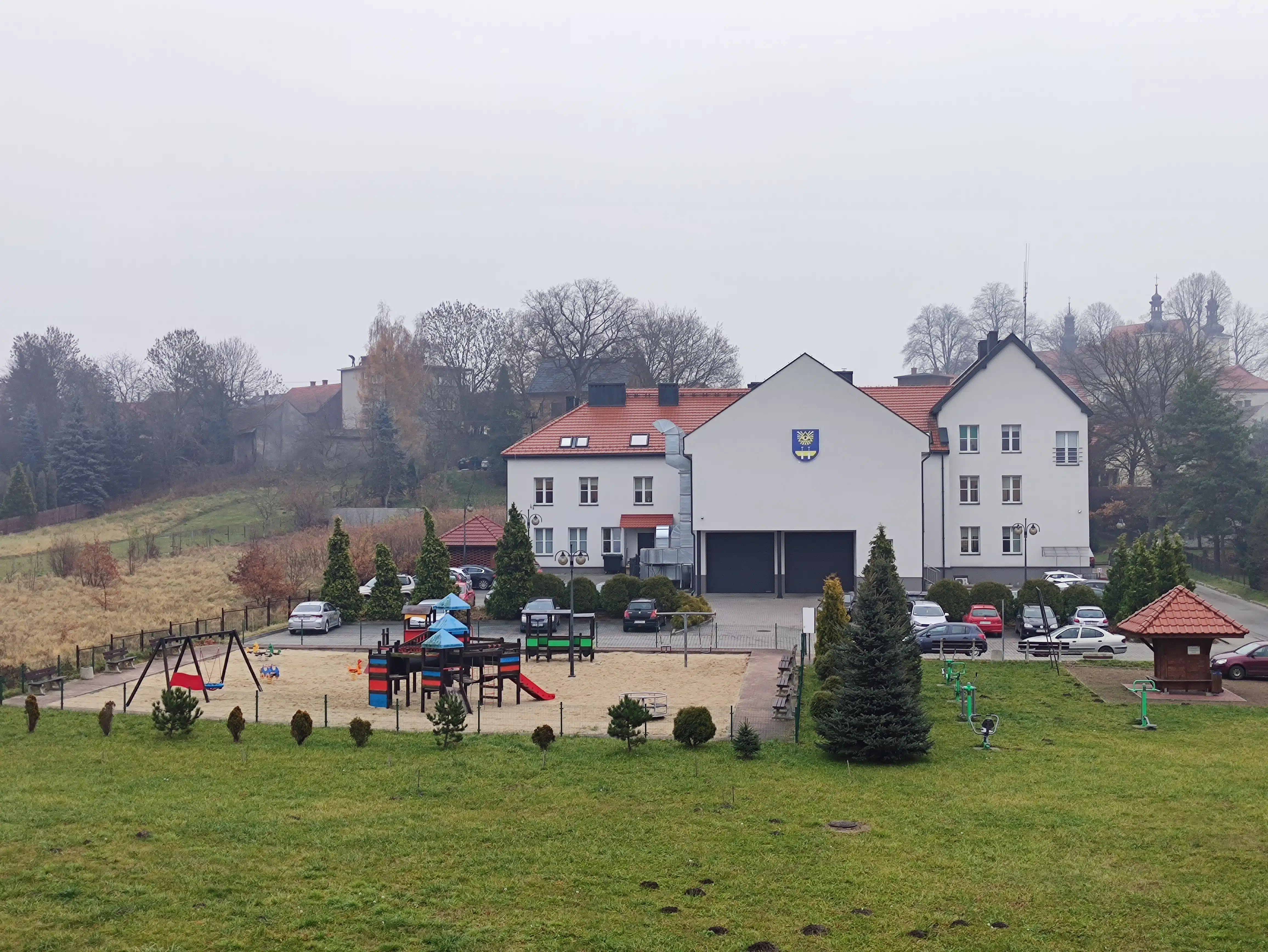 Czernichów, Urząd Gminy